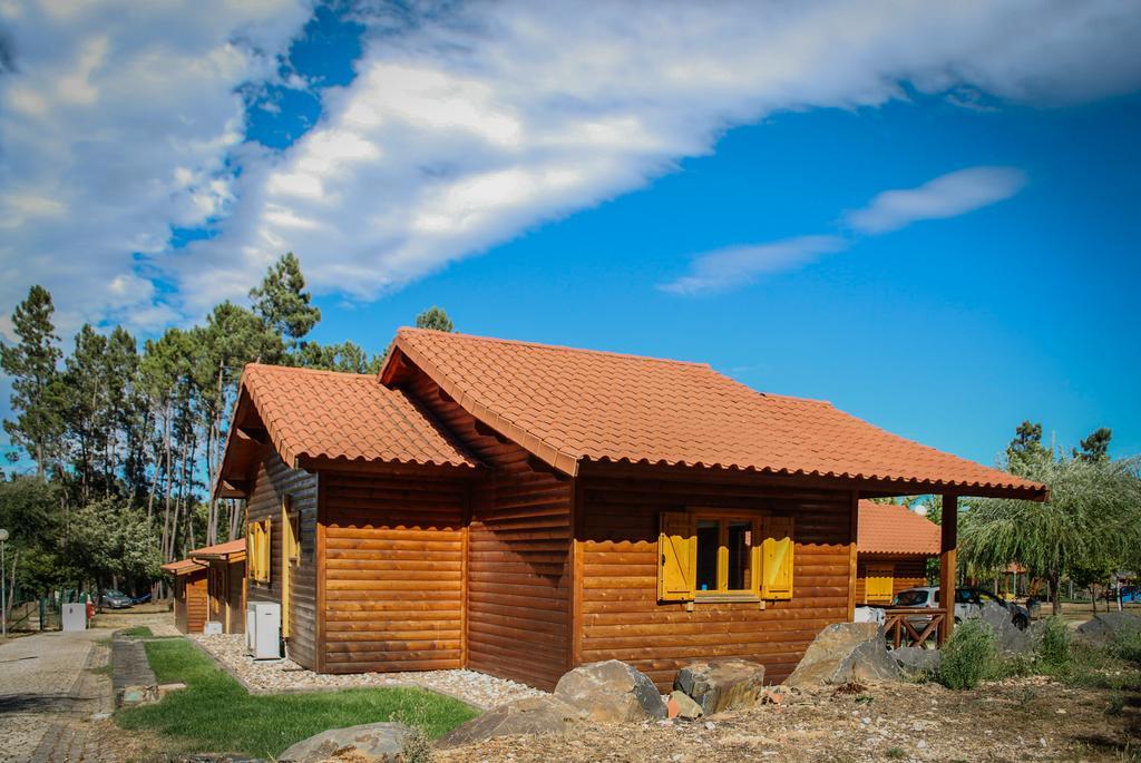 Camping Oleiros Hotel Oleiros  Exterior photo